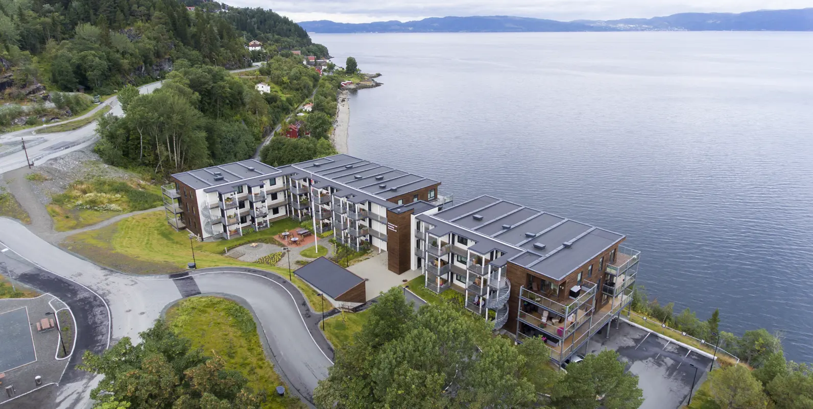 598 Munkaune Vest 4 Edit