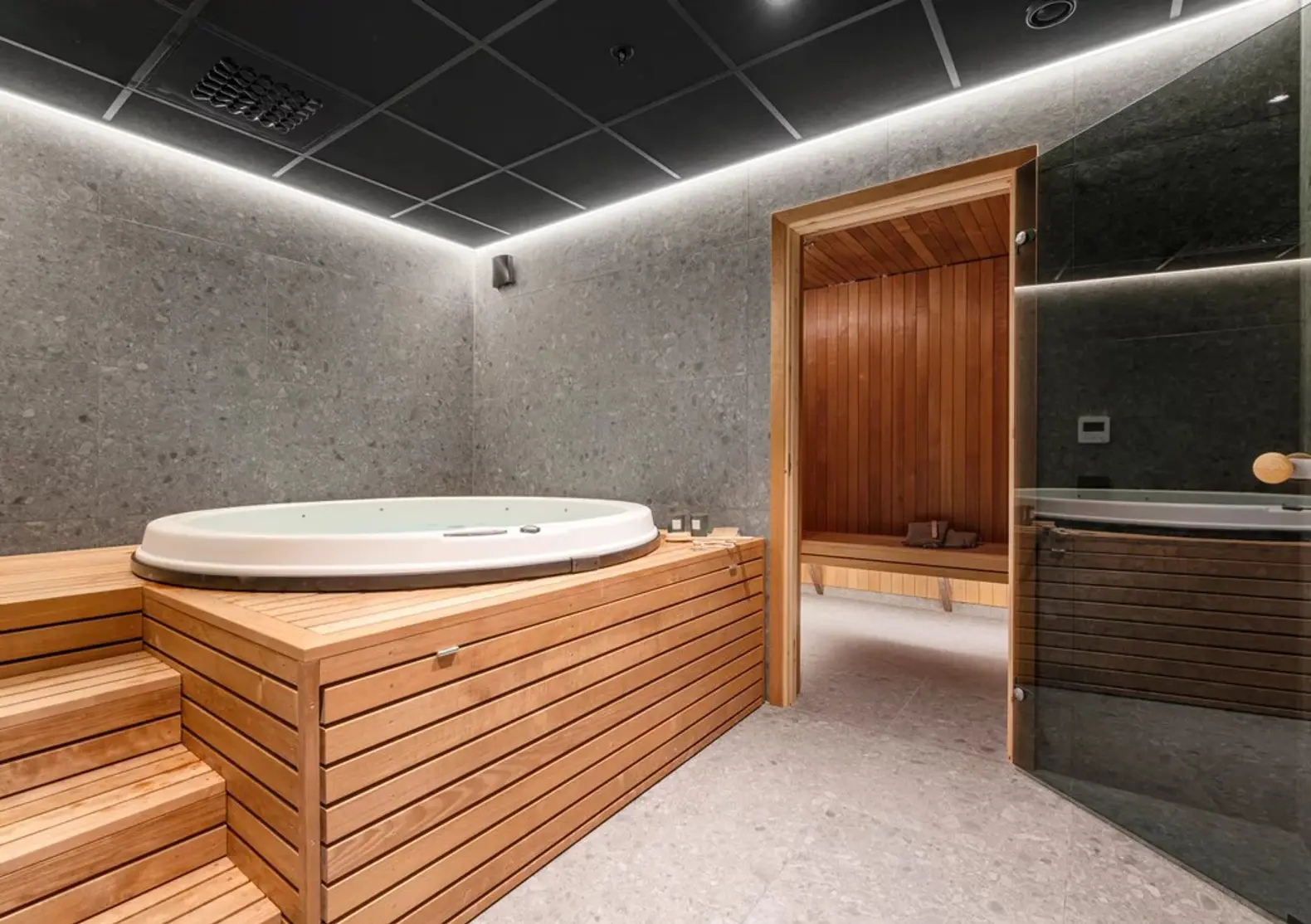 Umbraco.Cms.Core.Models.MediaWithCrops`1[Umbraco.Cms.Web.Common.PublishedModels.Image]