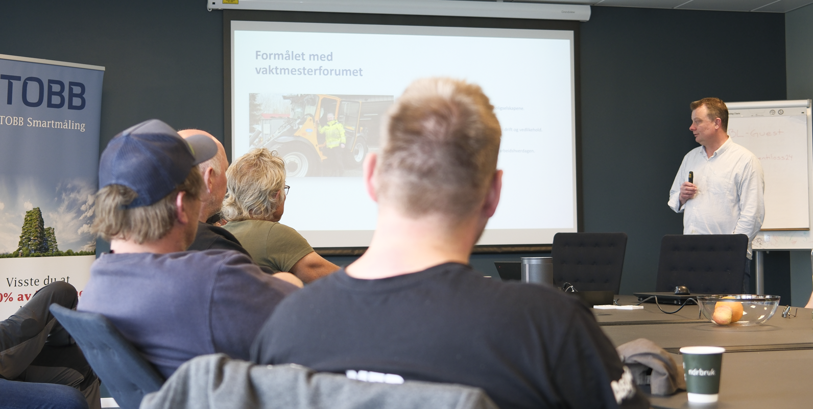 Viseadministrerende direktør i TOBB, Torkil Iversen, holder intro under første samling av TOBB Vaktmesterforum