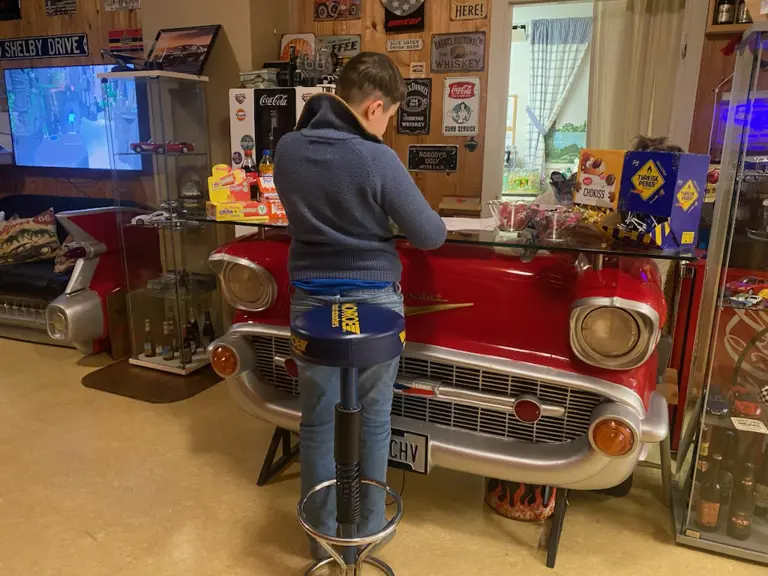 18229