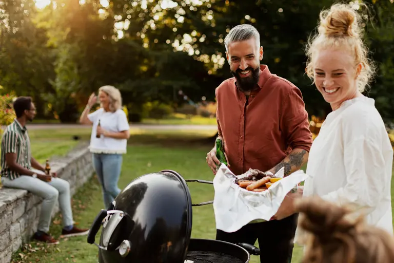 BM Johner Naboer Som Griller Speilvendt Max Quality